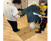 アイロン作業の画像